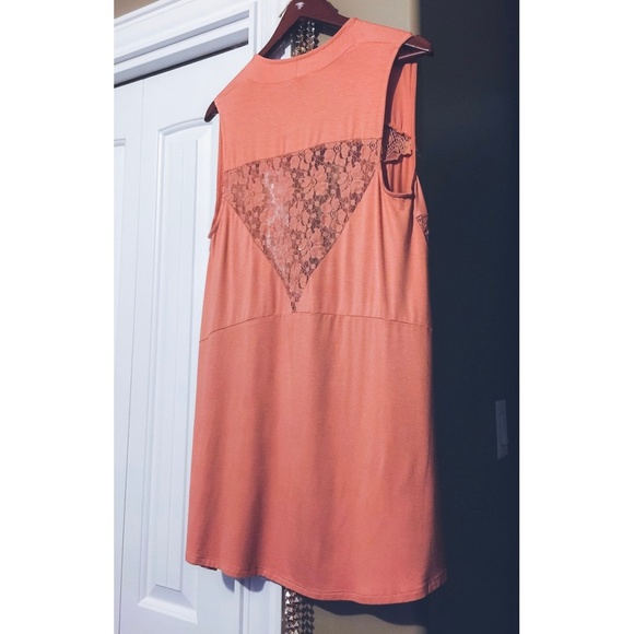 Coral / Salmon Draped Lace Vest - Picture 4 of 4
